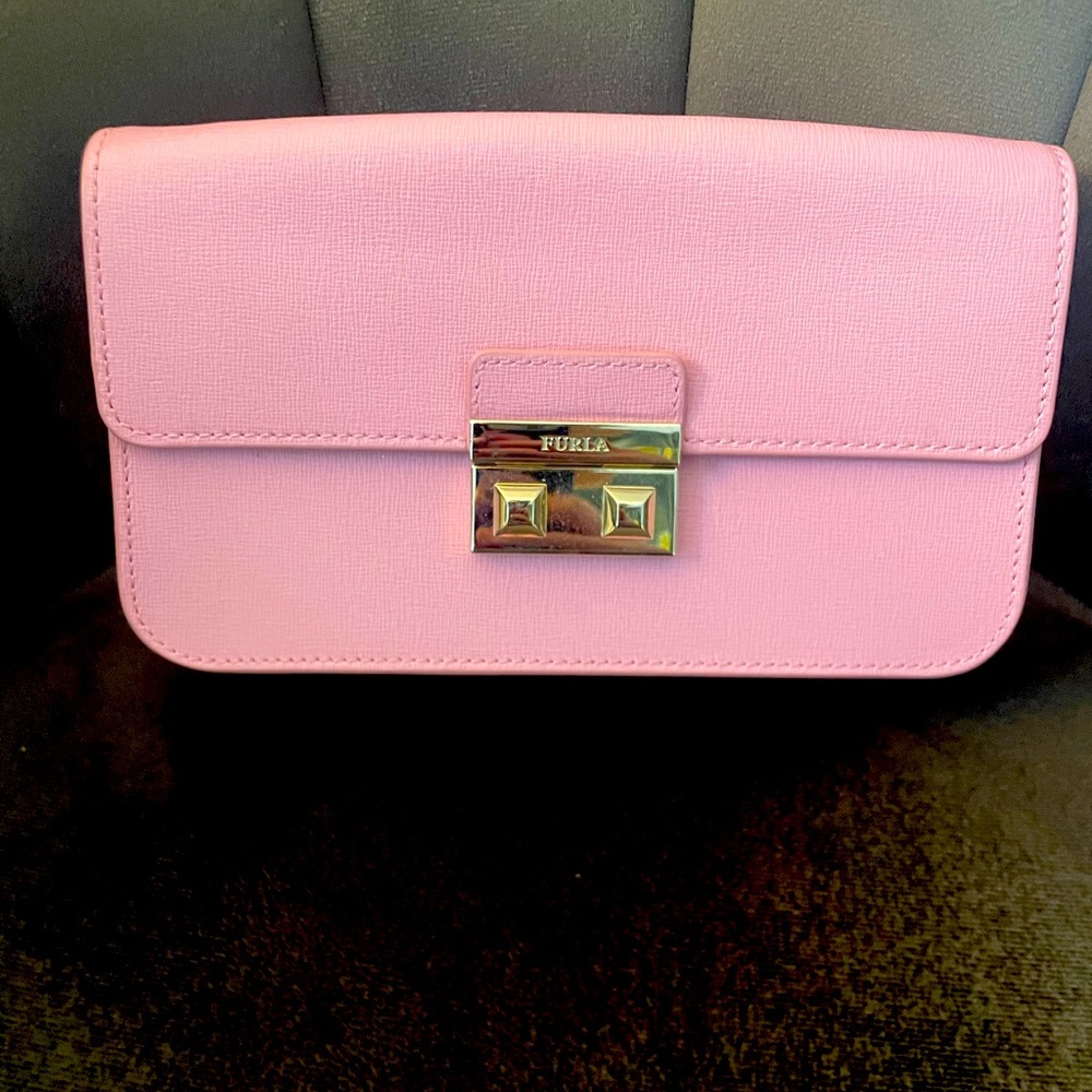 Baby pink Furla saffiano leather crossbody